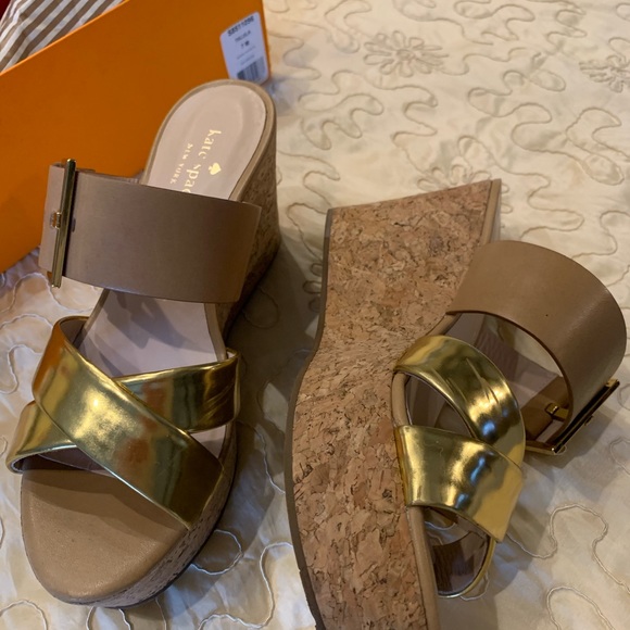 Kate Spade wedges tan & gold - Picture 3 of 5